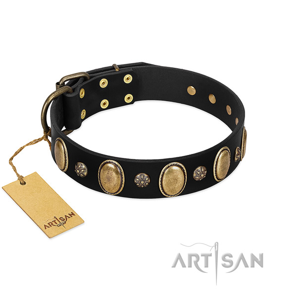 Comfortable wearing high quality natural genuine leather dog collar with adornments