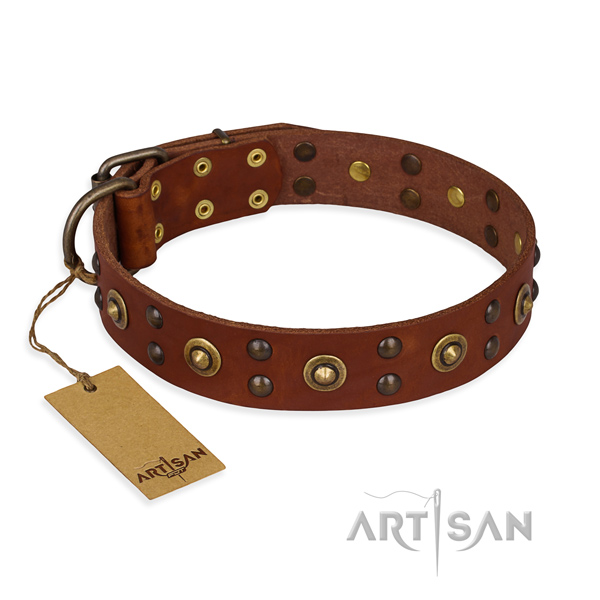 Inimitable genuine leather dog collar with durable buckle